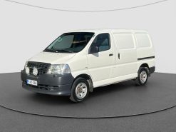 Toyota Hiace 2,5 D-4D 117 5ov 4WD / Webasto / 2x liukuovet /