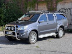 Toyota Hilux Double Cab 3,0 D-4D 4WD 171 SR autom. / ALV / Lavakate / Nahat / Vakkari / Lisävalot / Astinlaudat /