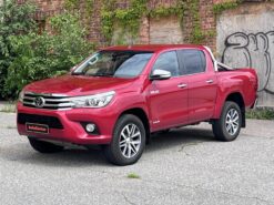 Toyota Hilux Double Cab 2.4 D-4D Invincible Legend 4WD A/T / ALV / P.kamera / Nahat / Keyless / Ruostesuojattu / Vakkari /