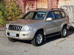 Toyota Land Cruiser 3,0 D-4D Luxury aut. 5h / Nahat / S.penkit / Tutkat / Vakkari /